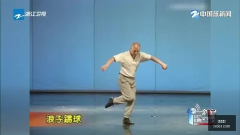 澳篮胜利背后九游社区：36人共享的轻松胜利
